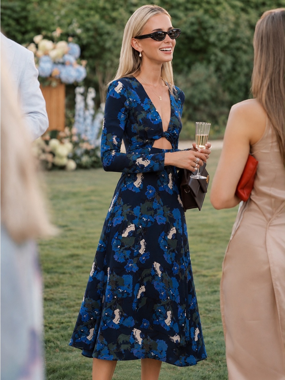 Aritzia Wilfred Aubagne Dress Size 4 Royal Navy Blue Floral Cutout Midi NWT